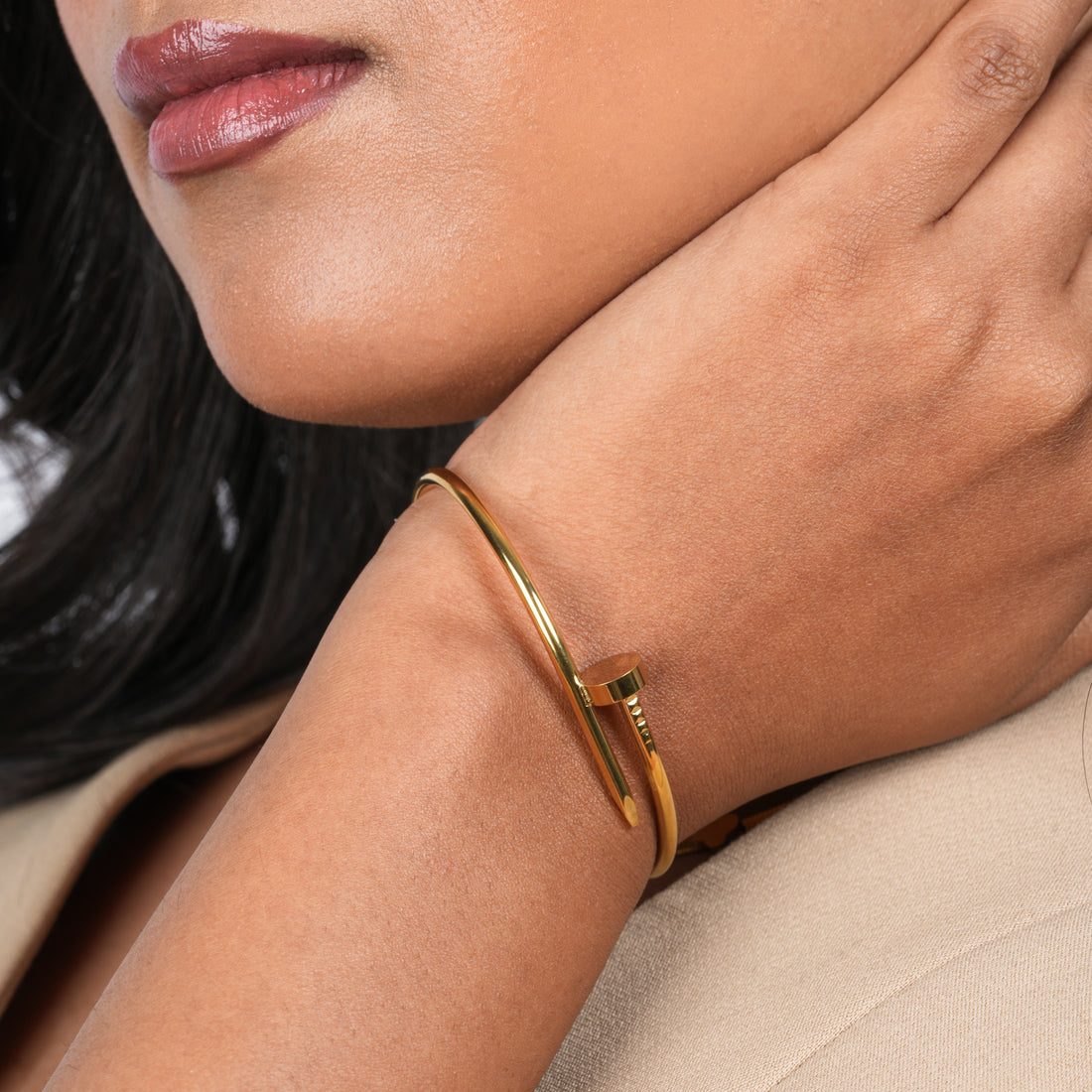 sleek nail bracelet