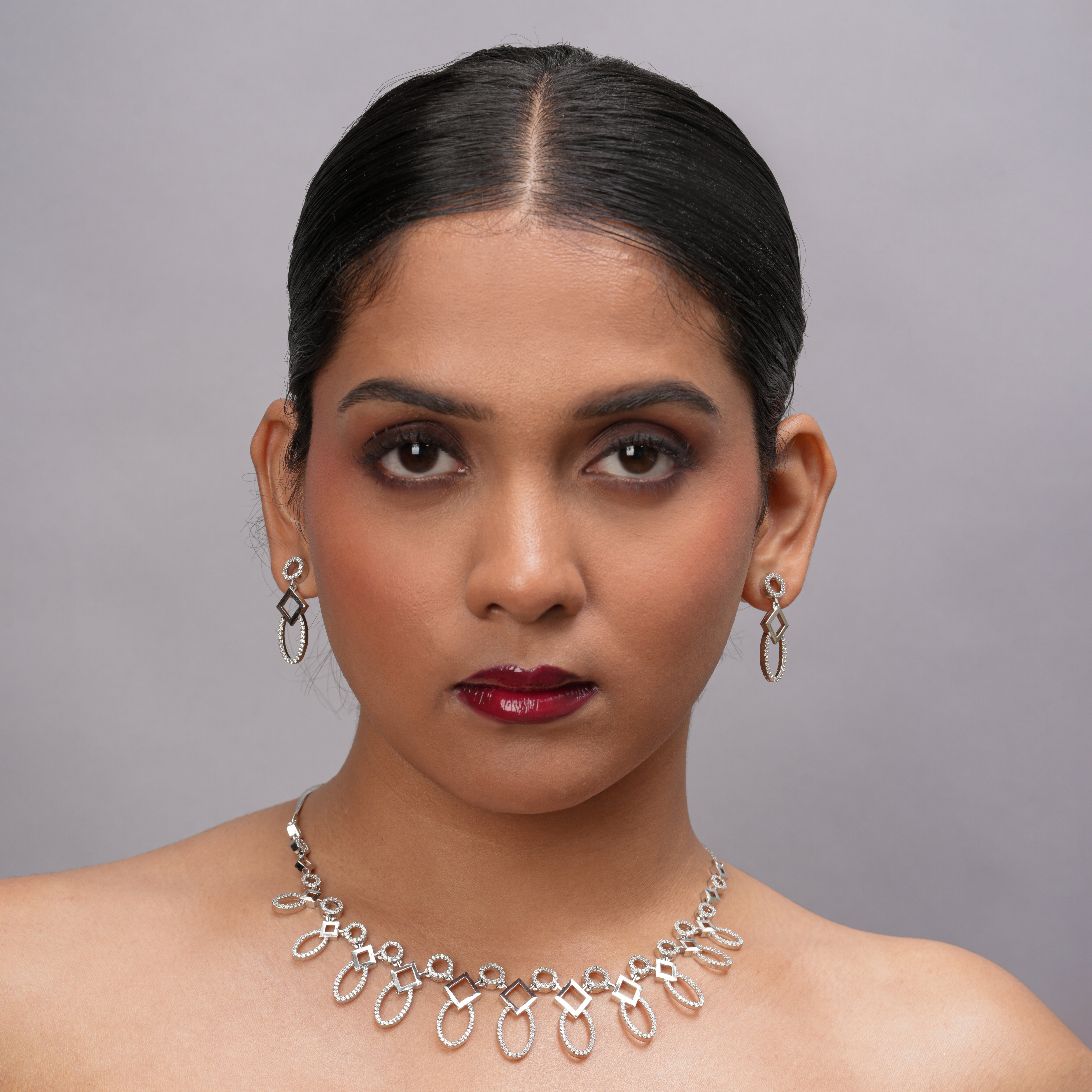 Lunara Embrace Necklace Set