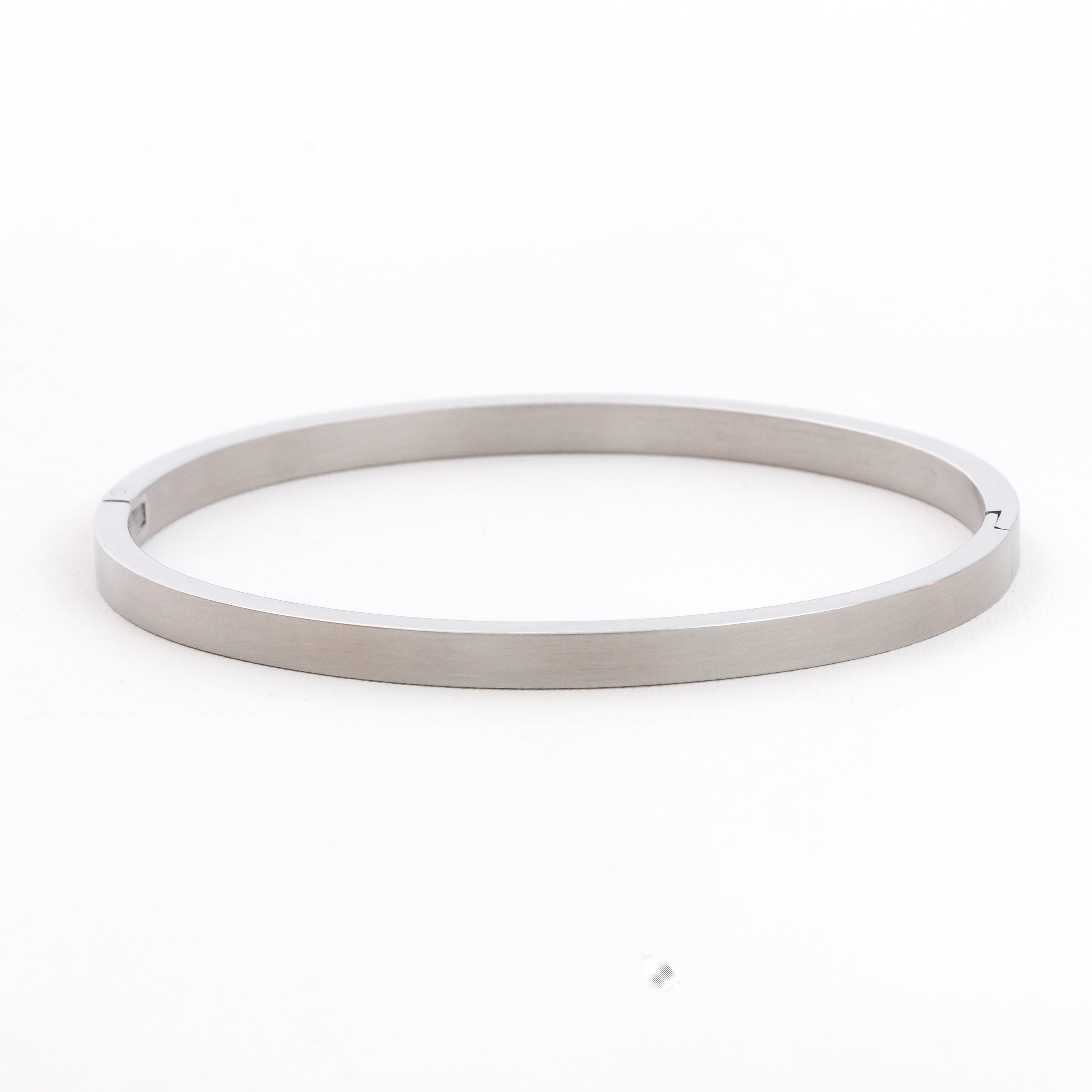 Luxe Classic Bangle Bracelet