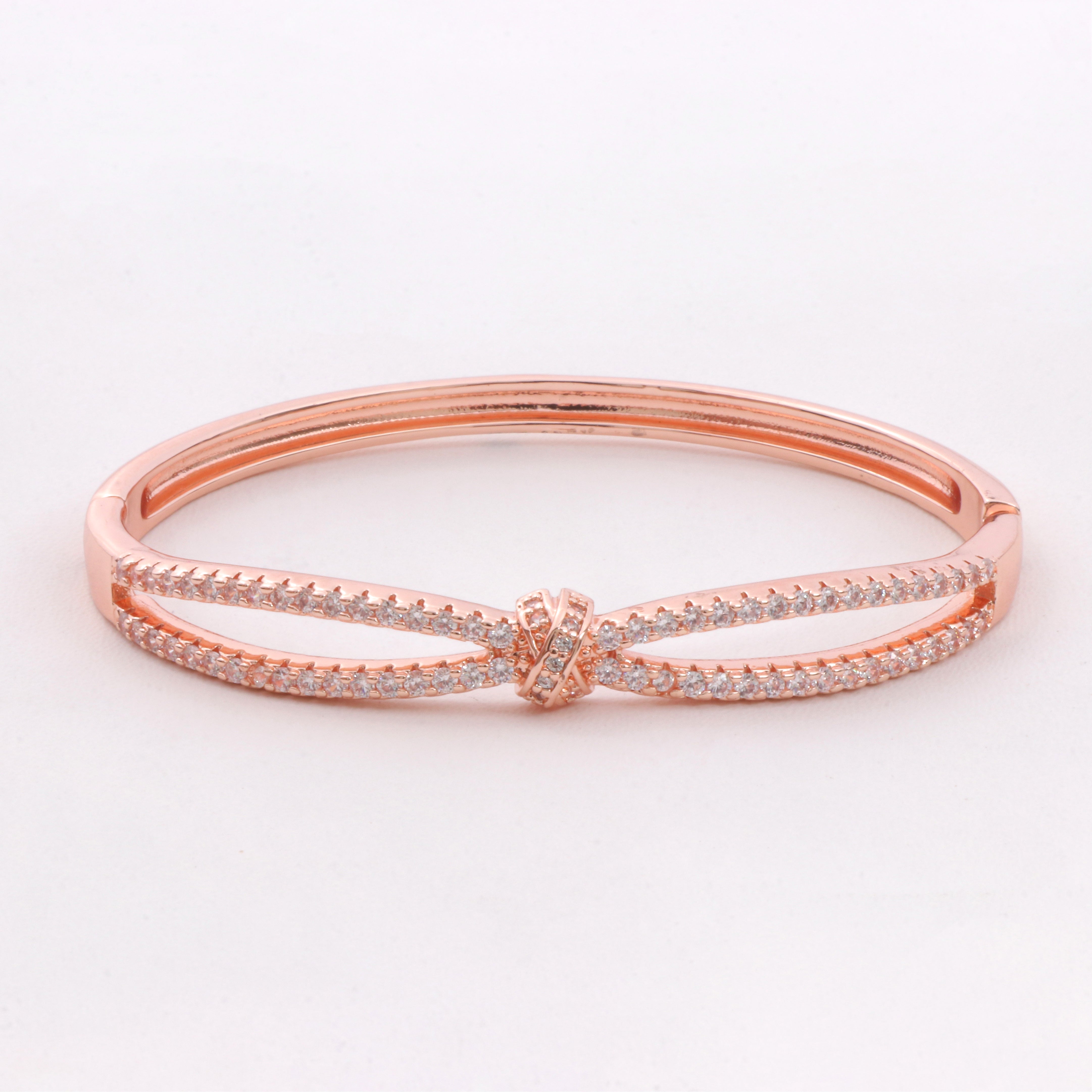 Lien d’Amour Bangle
