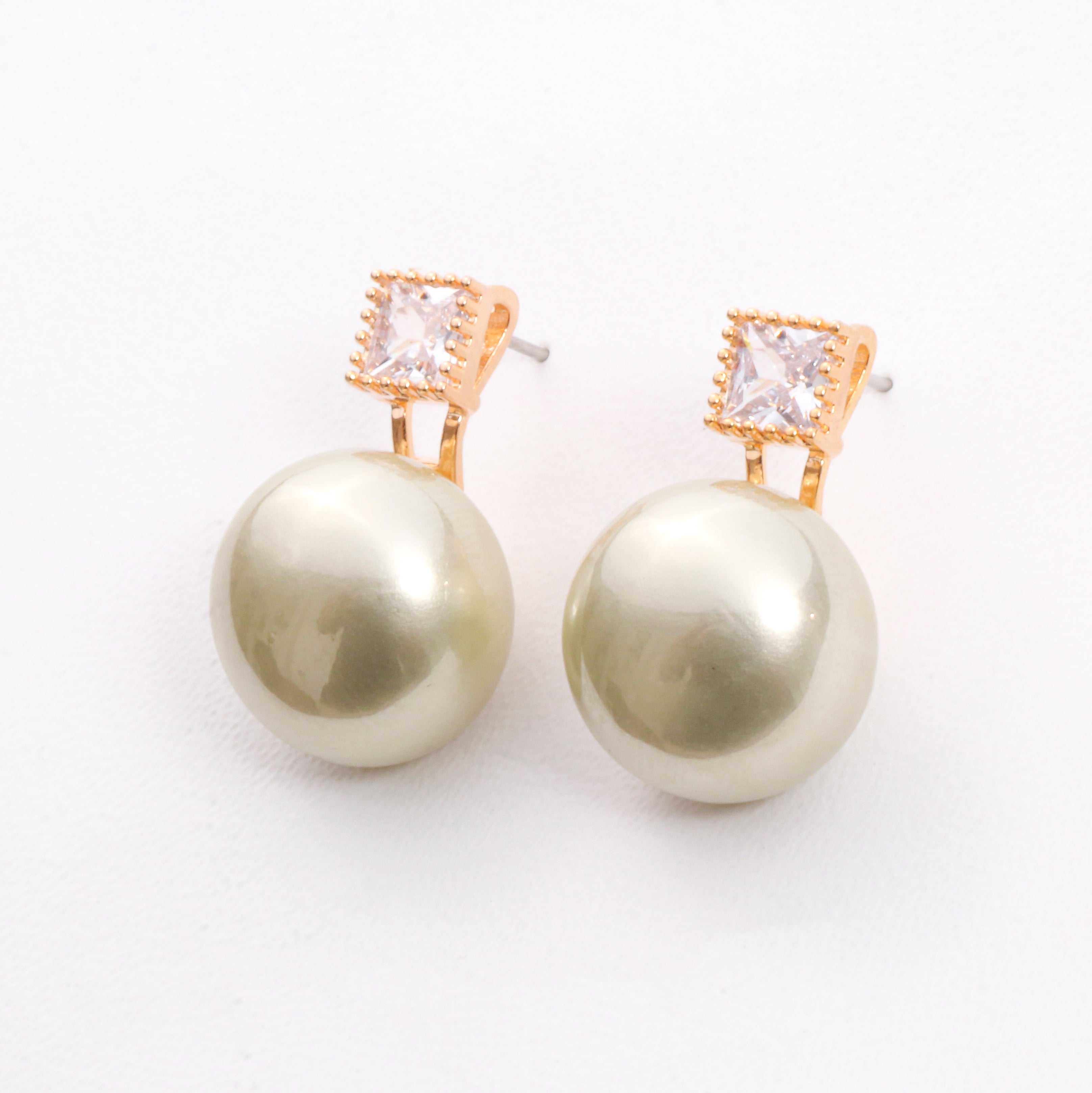 Pearlaire earrings