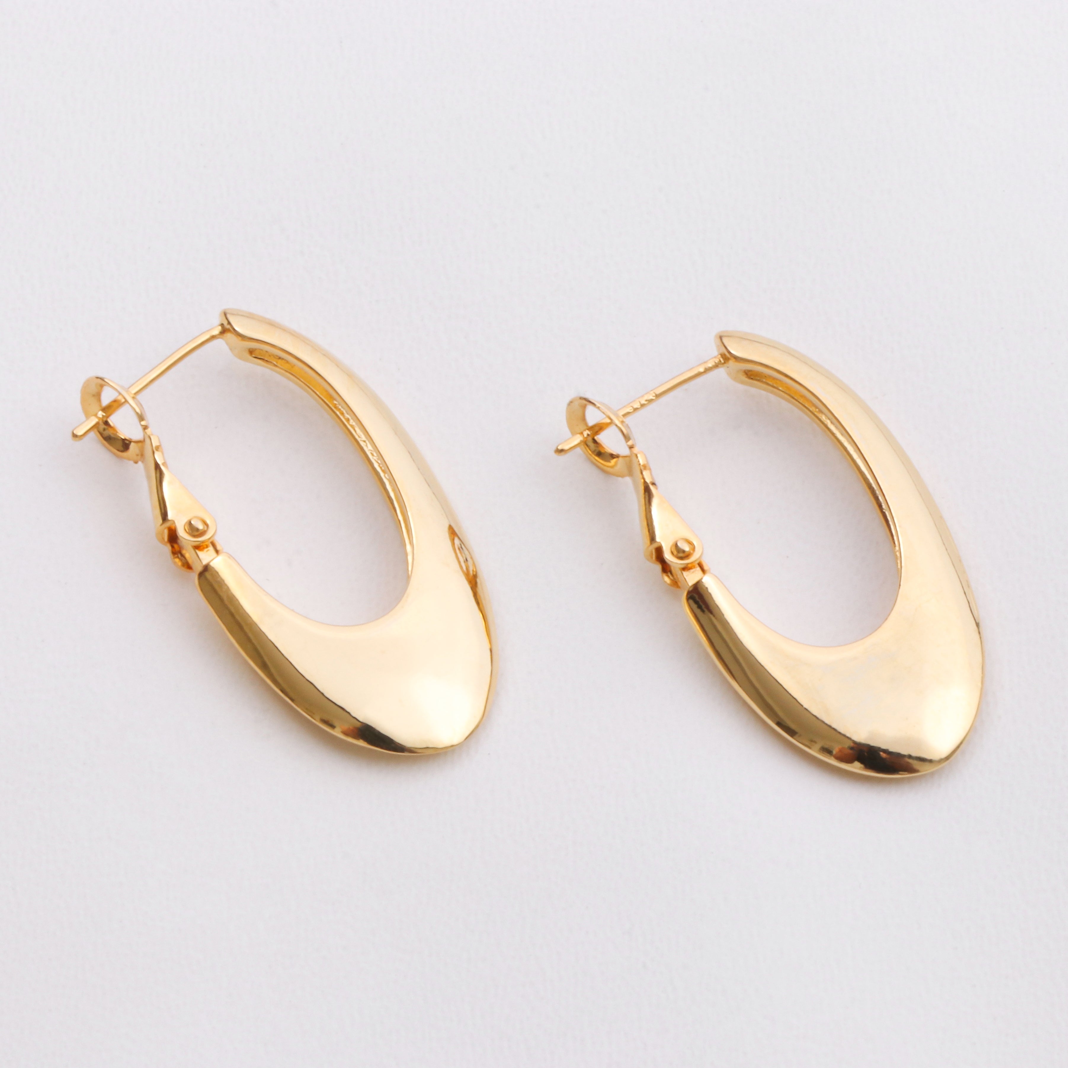 CAELII Sleekdrop Hoops Earrings
