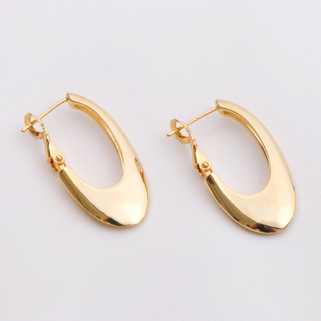 CAELII Sleekdrop Hoops Earrings