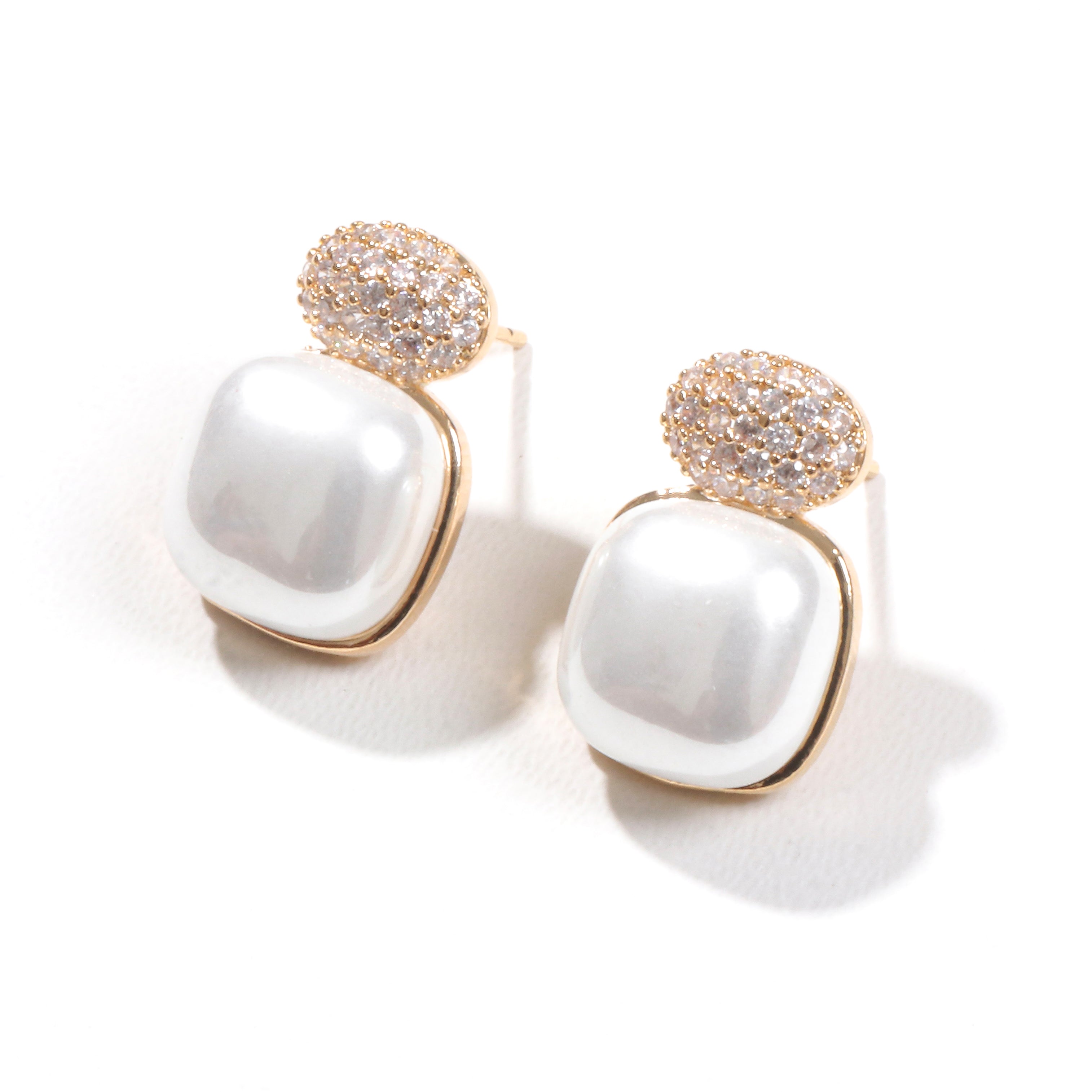 Luxe Cushion Pearl Studs Earring