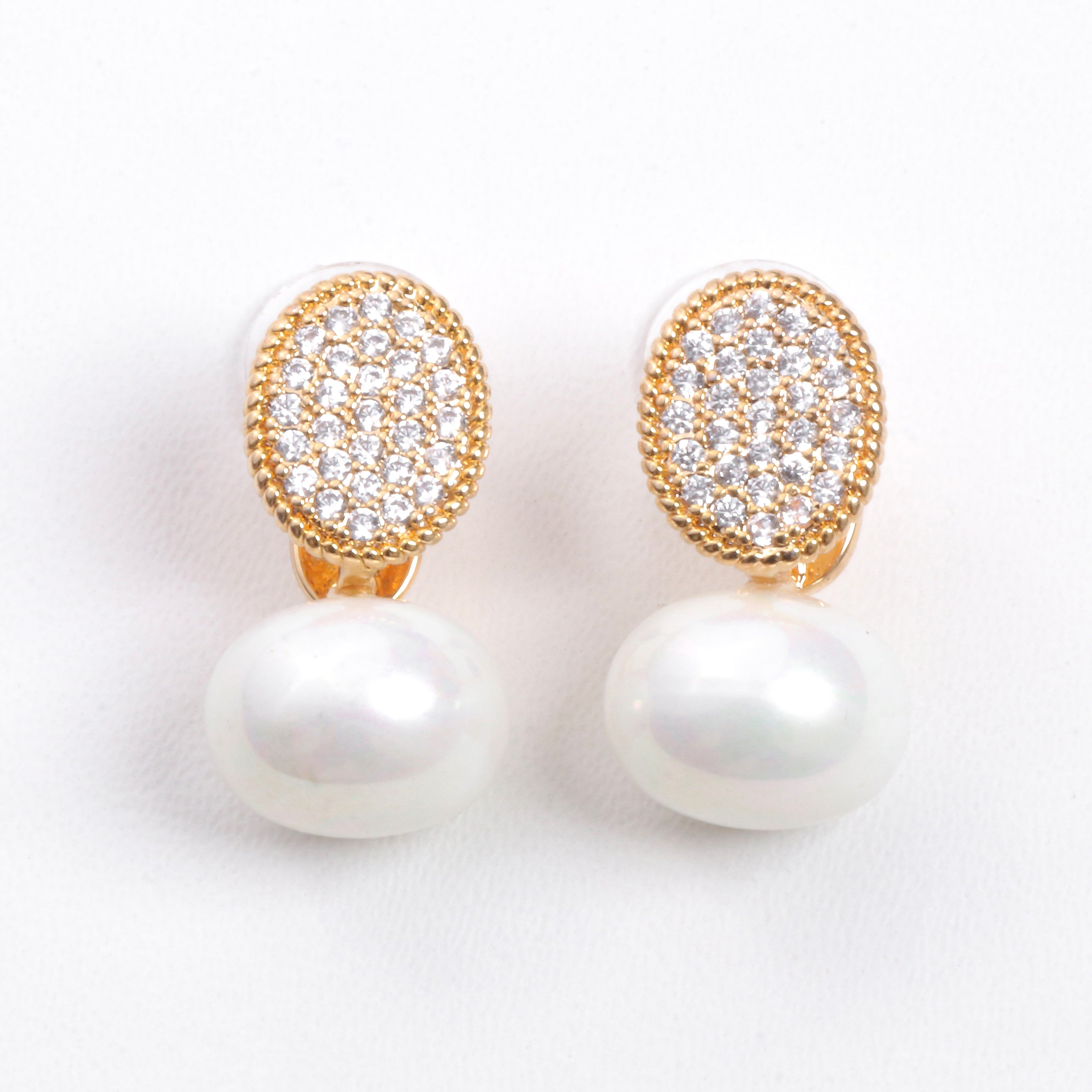 Elara Pearl Drop Earrings
