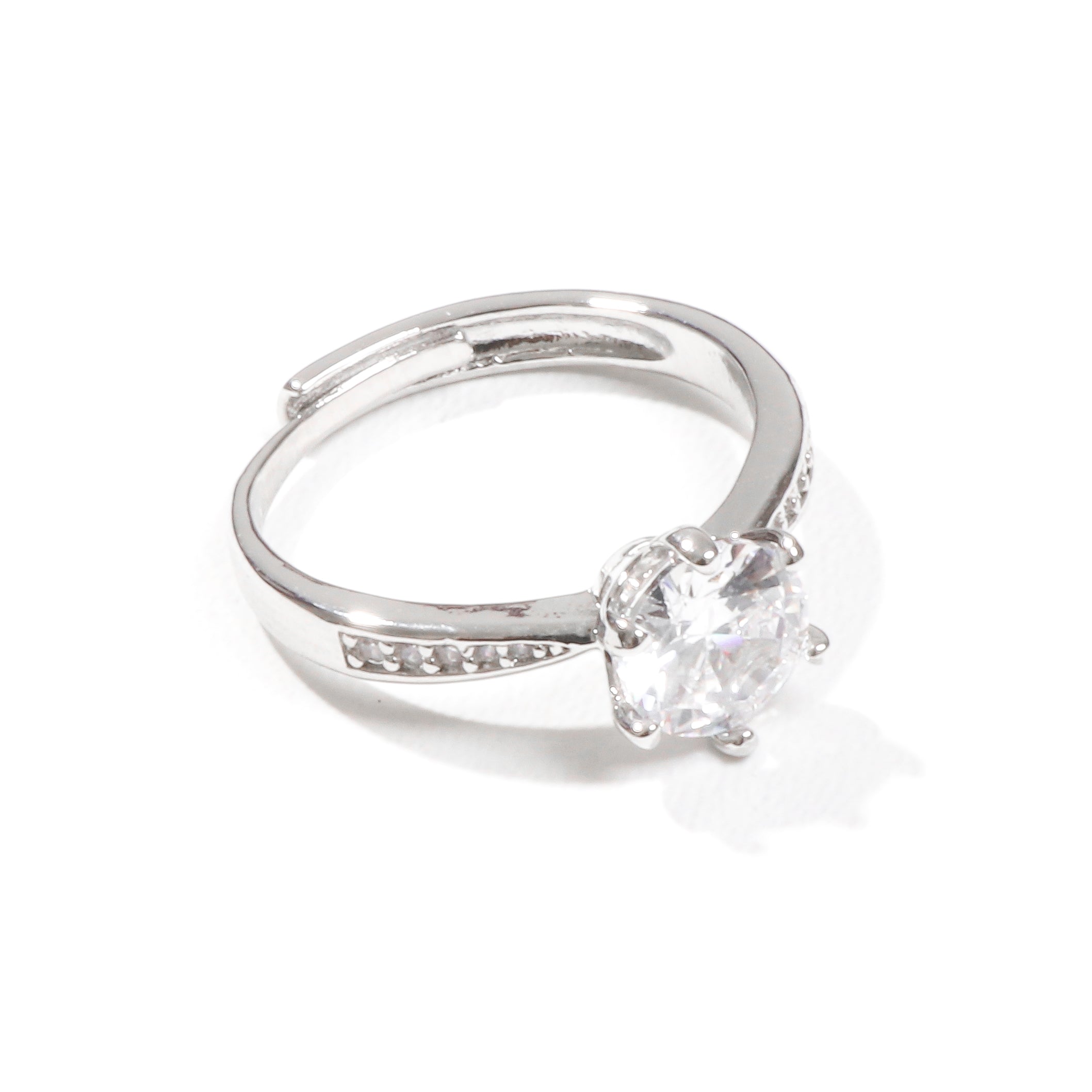 Lumina Solitare Ring