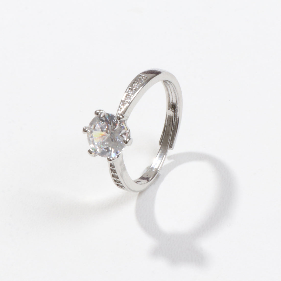 Lumina Solitare Ring