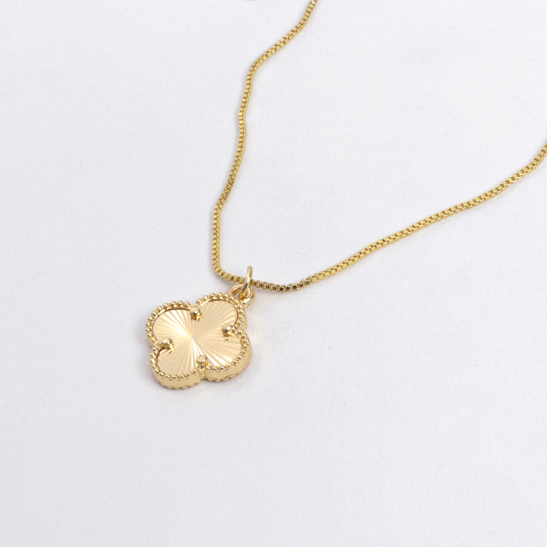 Lumi Clover Necklace
