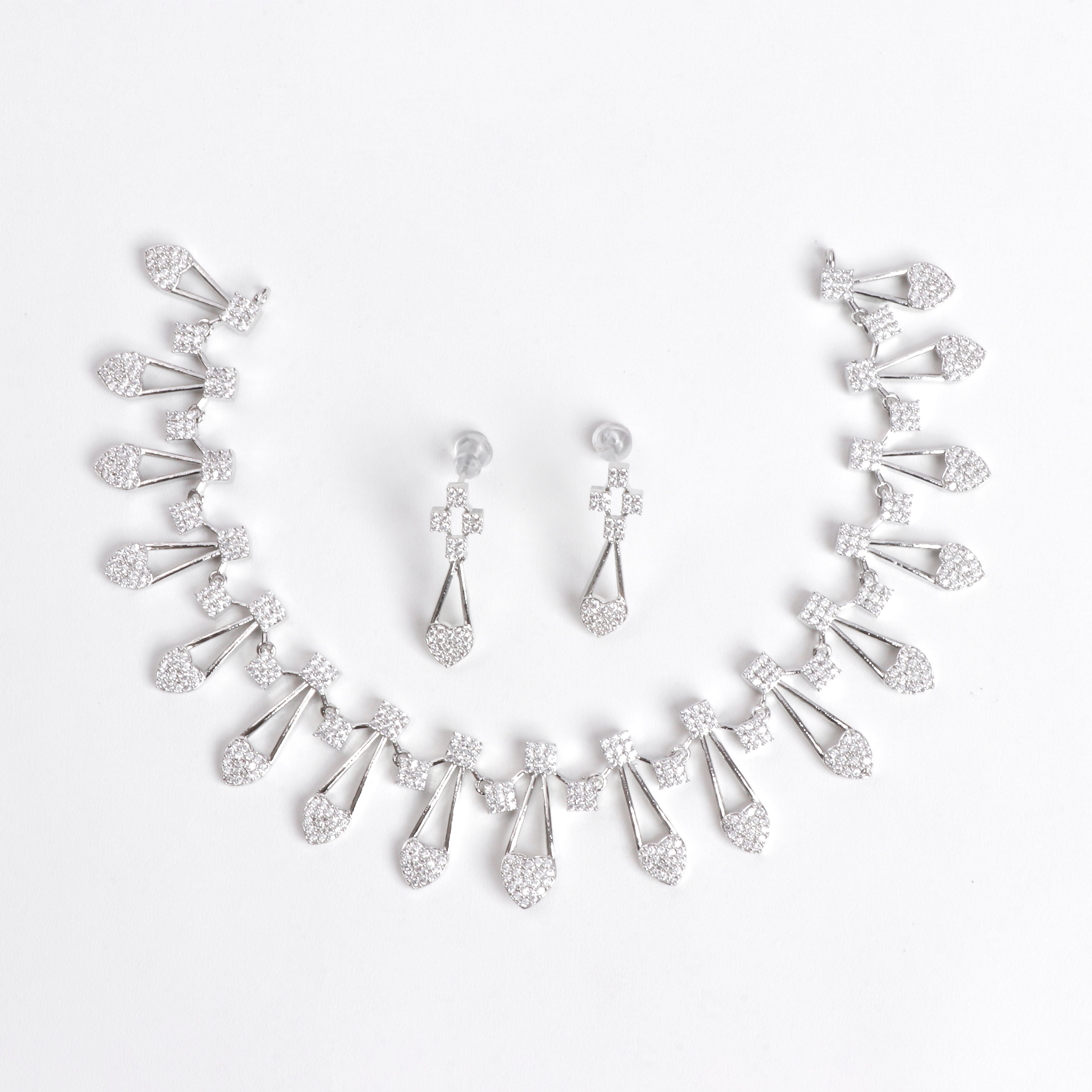 Frosted Dewdrop Necklace Set