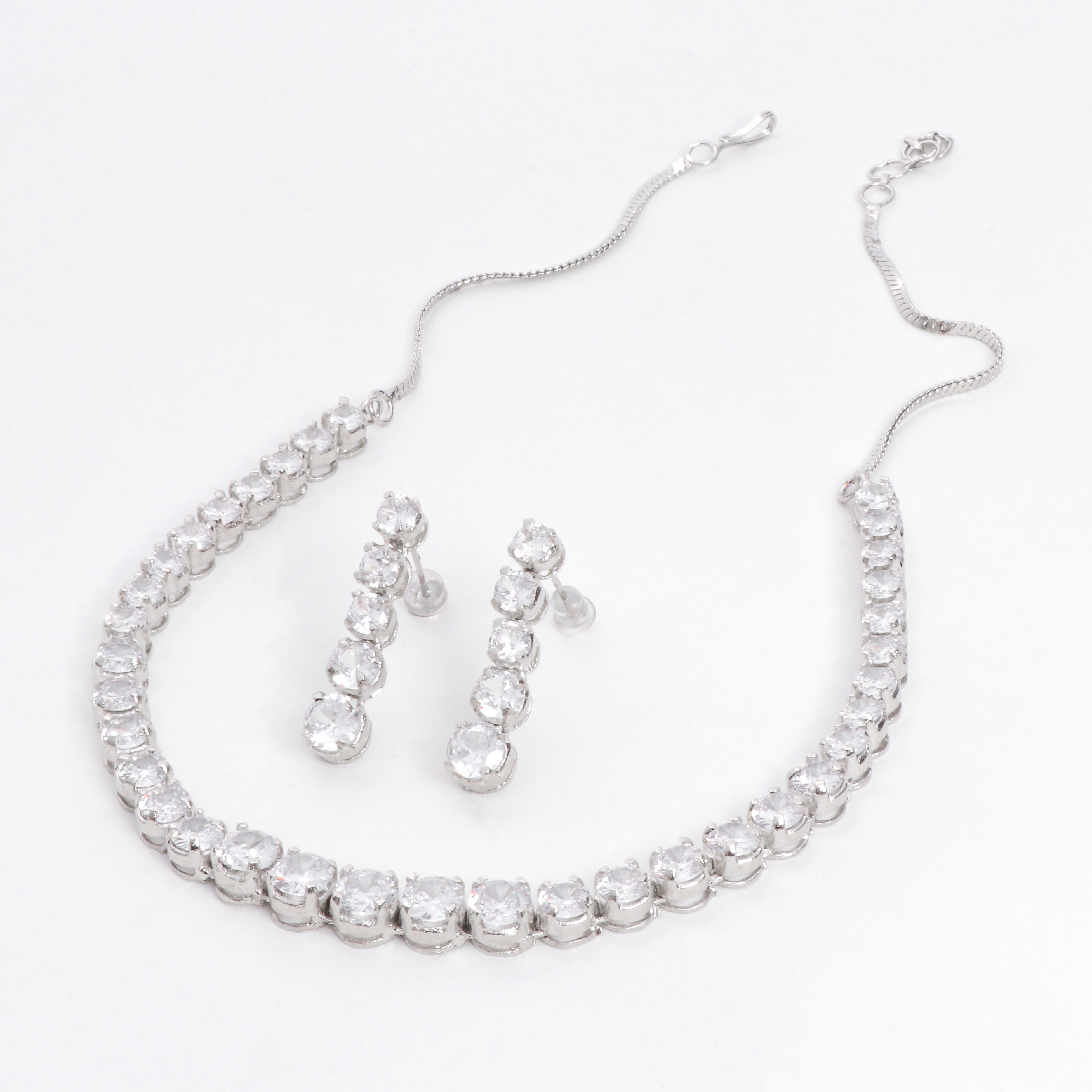 Eterna Radiance Necklace Set