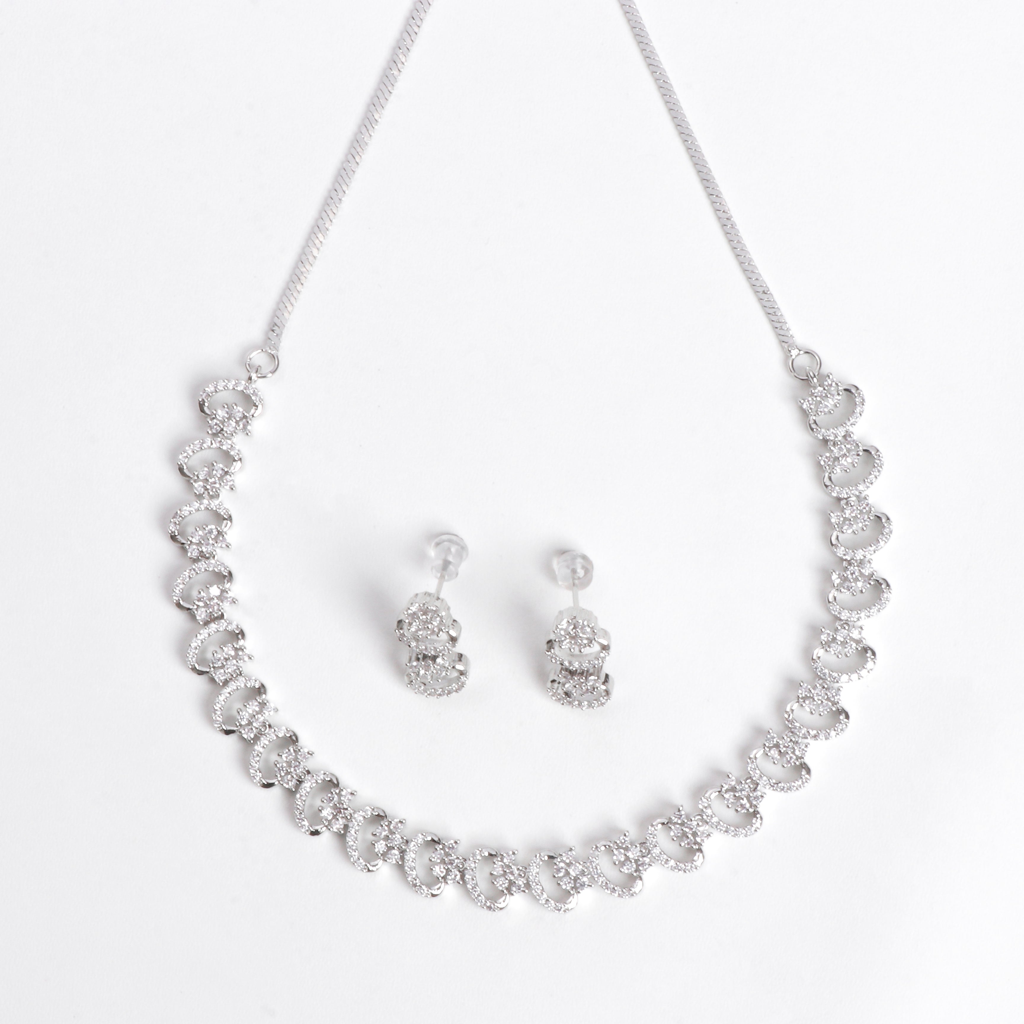 Luna Curve Necklace Set