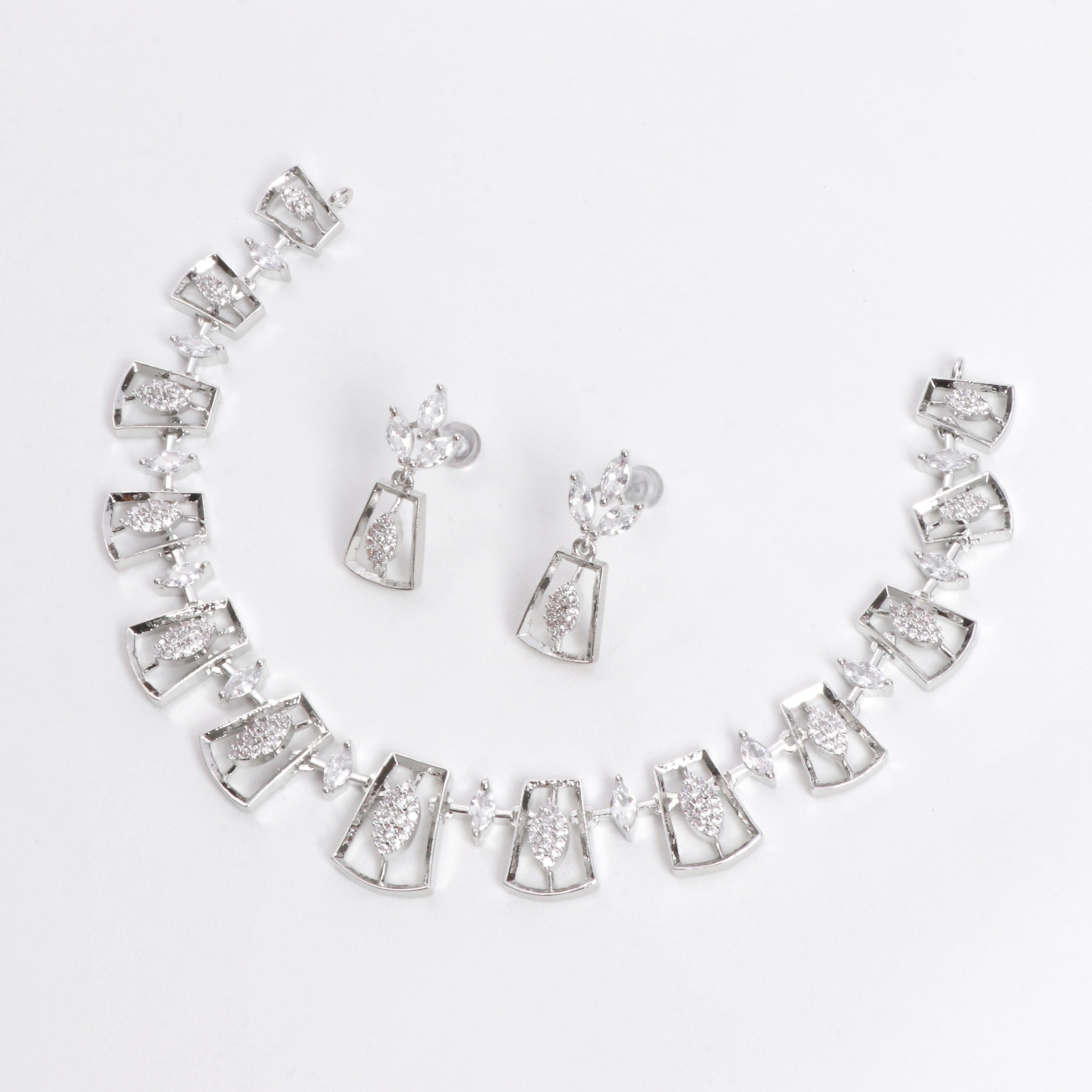 Aria Deco Necklace Set