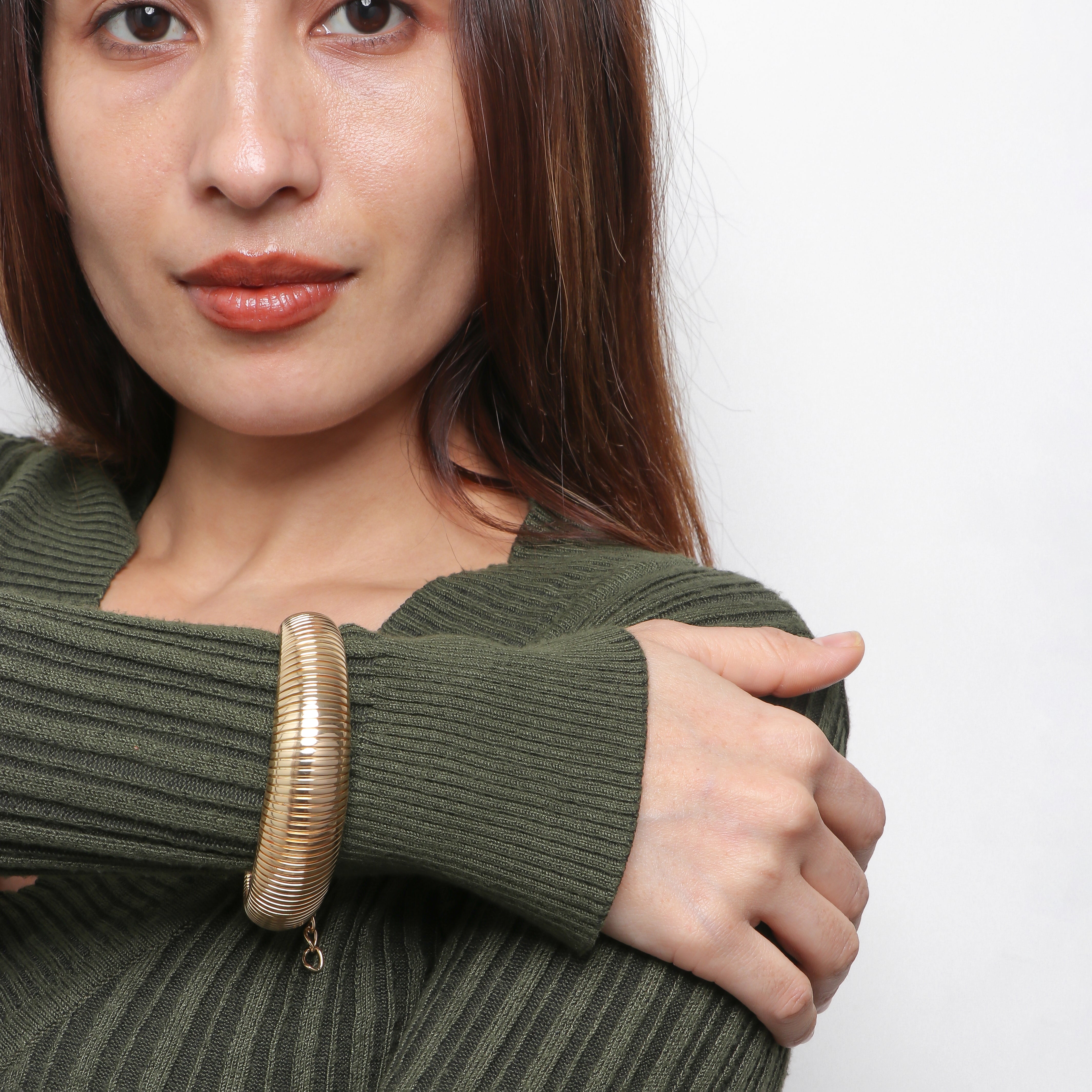 Twist of Gold Hand Cuff