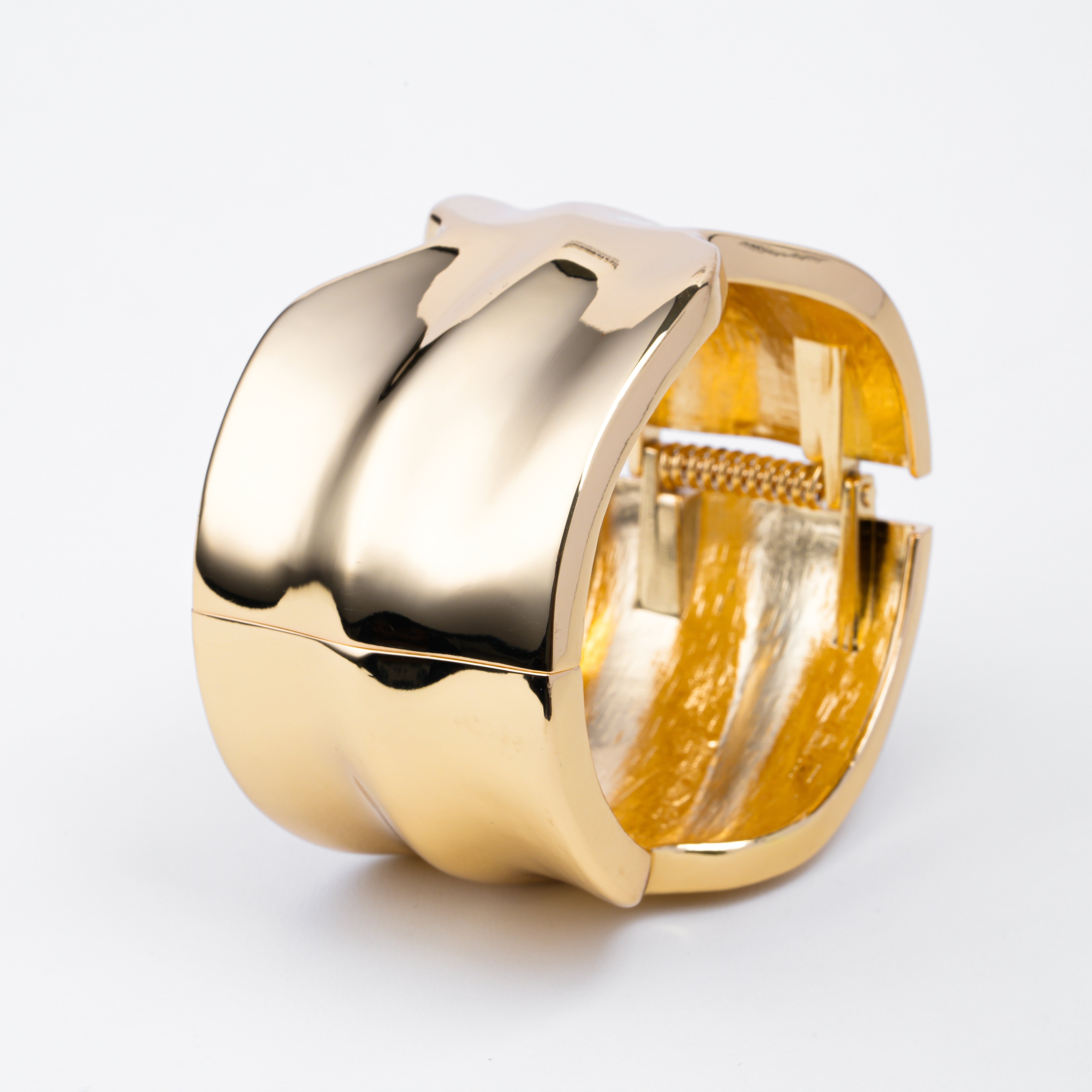 Elysian Wave Hand Cuff