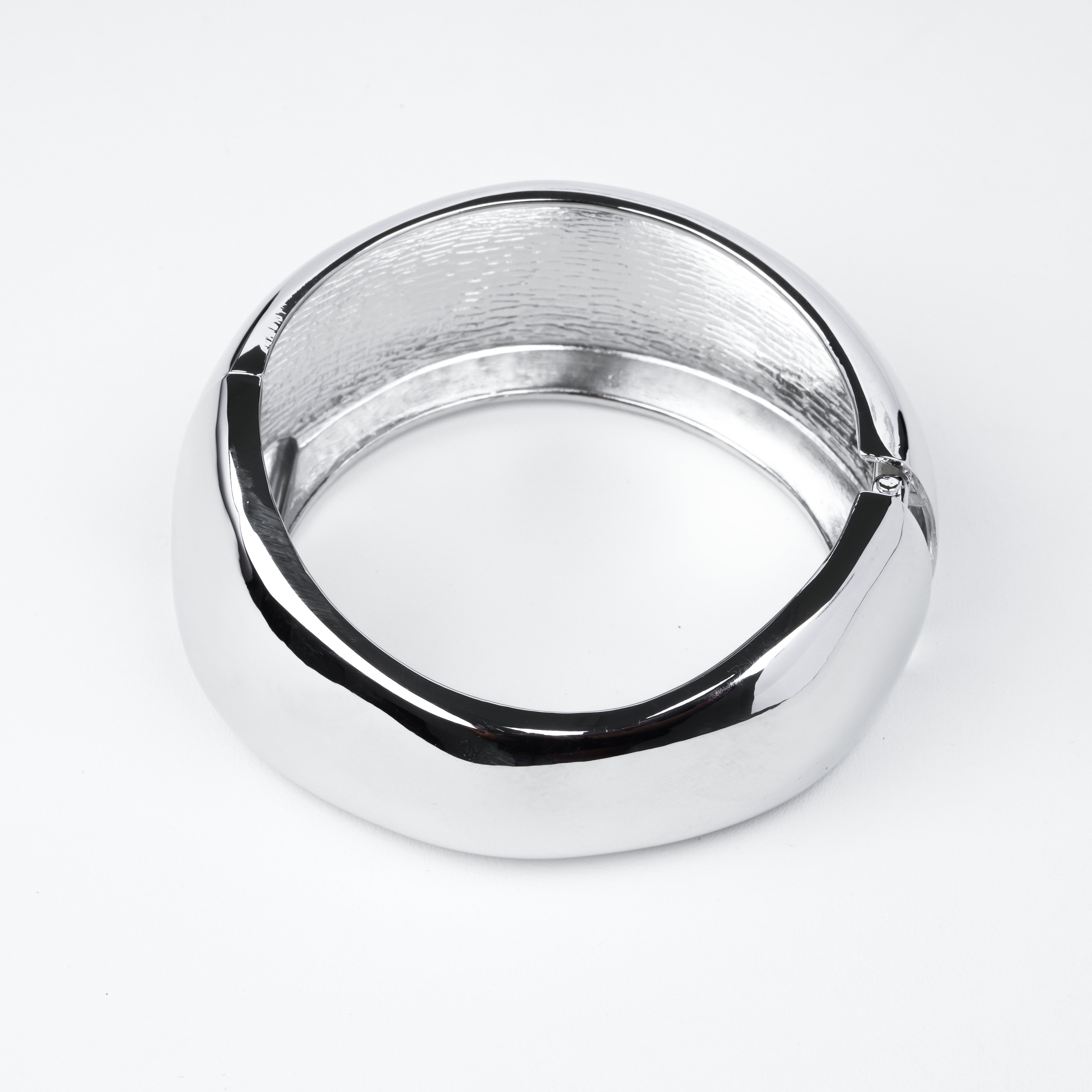 Metallic Grace Silver Hand Cuff