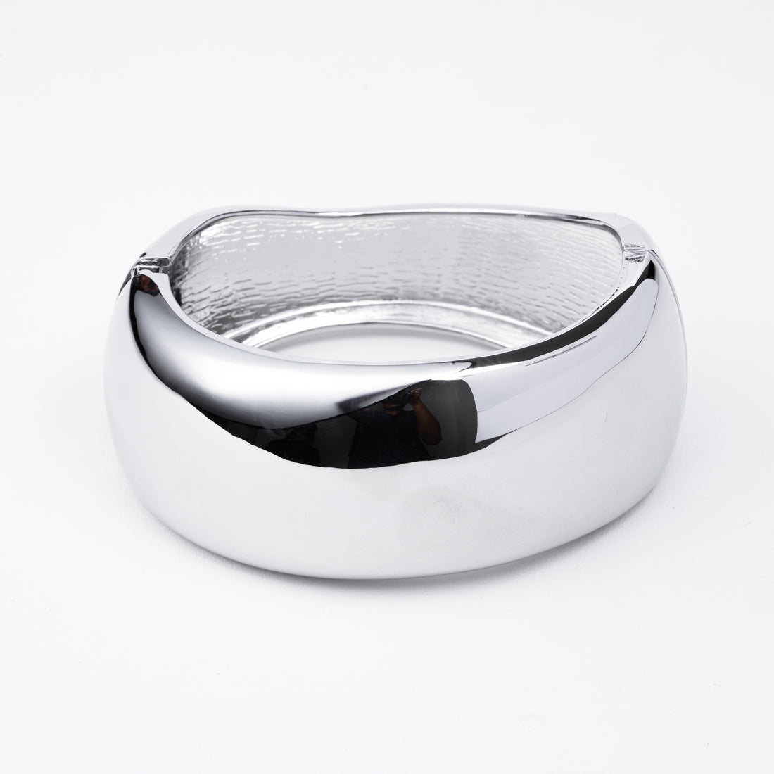 Metallic Grace Silver Hand Cuff